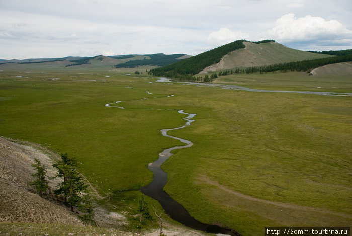 Долина реки Эгийн-Гол в 20 километрах от Хубсугула. Монголия