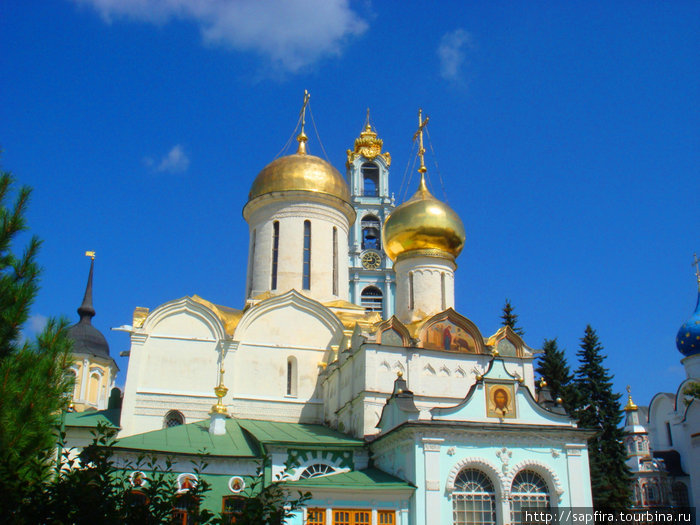 Жаркое лето и поток паломников.ч 2 Сергиев Посад, Россия