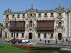 Испанская архитектура в центре Лимы