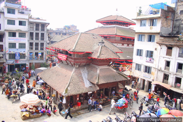 Площадь слонов, хиппи и сувениров Катманду, Непал