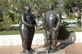 Скульптура «Адам и Ева»