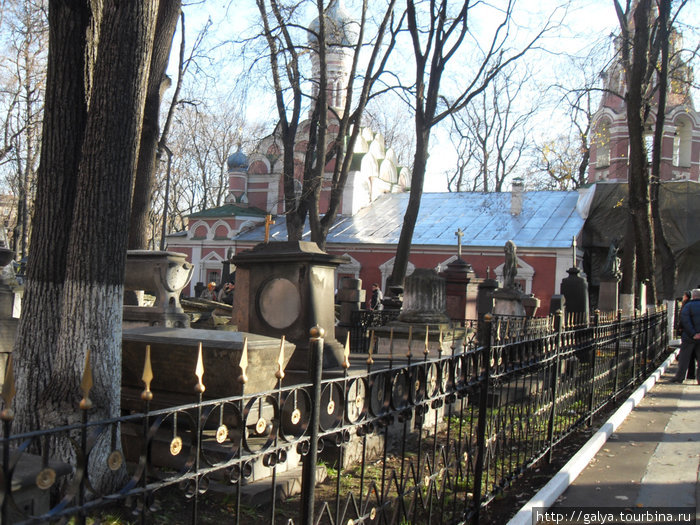 Донской монастырь осенью - часть 2 Москва, Россия