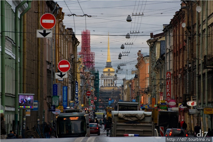 Любимый город. Сеть в небе Петербурга.