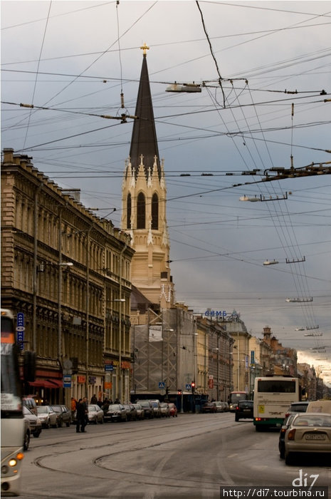 Любимый город. Сеть в небе Петербурга.