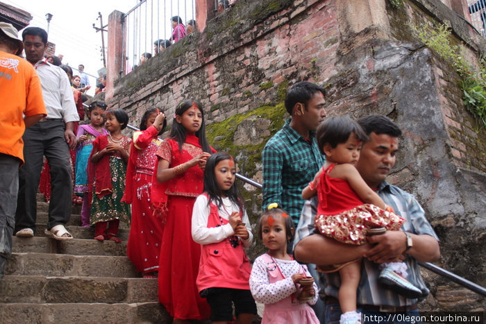 В Киртипур по праздникам Киртипур, Непал