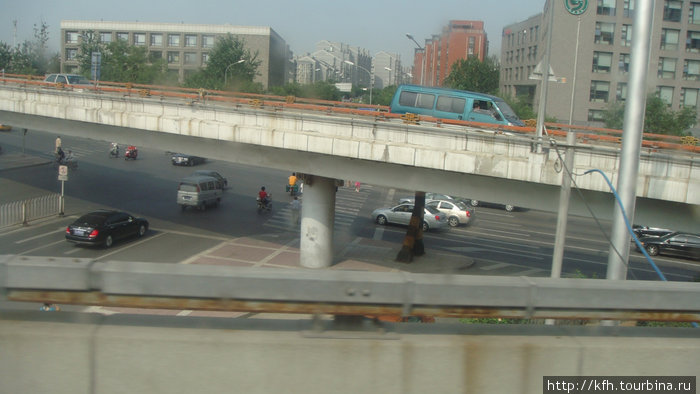Из окна автбуса. Пекин, Китай