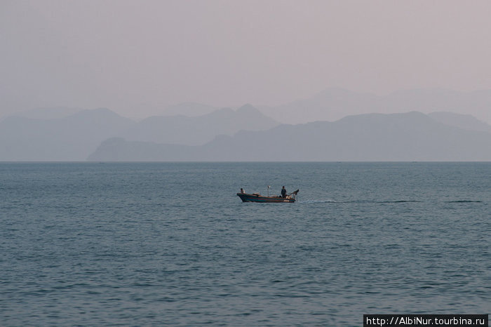 Побережье Южно-Китайского моря.Yantian, Da Mei Xia Китай