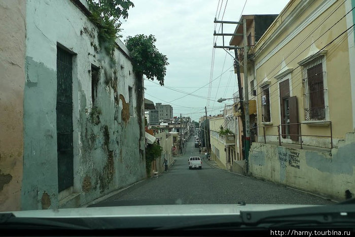 Ужаснувшись, продолжаем ехать в старый город. Провинция Санто-Доминго, Доминиканская Республика