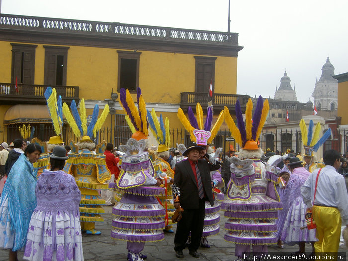 Карнавал в Лиме Перу