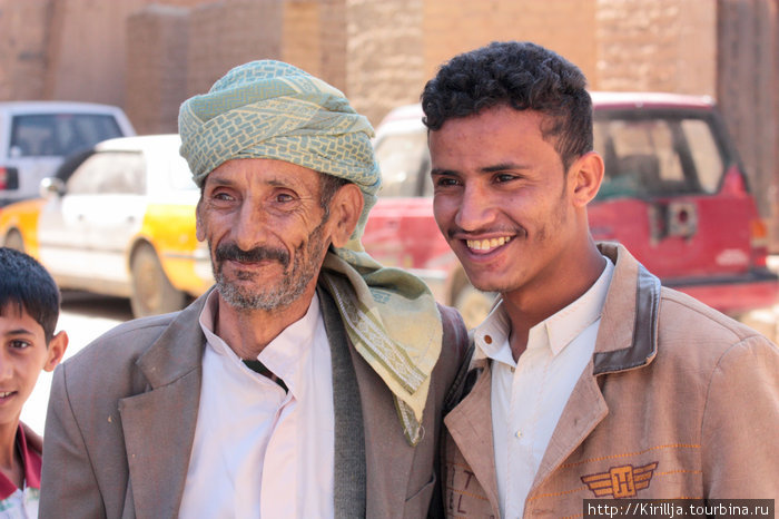 Поездка в Амран за автоматом..на рынок.. Амран, Йемен