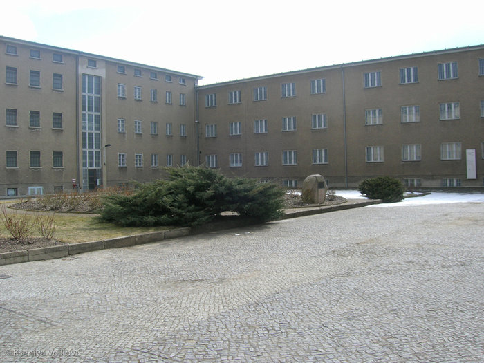 внутренний тюремный двор Берлин, Германия