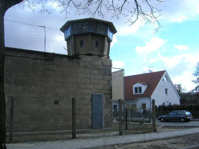 здание тюрьмы Берлин, Германия
