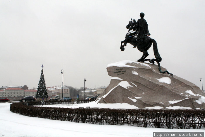 Медный всадник под снегом Санкт-Петербург, Россия