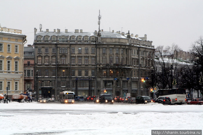 На дворцовой площади Санкт-Петербург, Россия