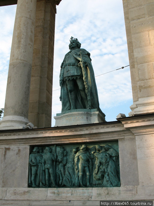 Людовик I Великий,король Венгрии.

Барельеф: Людовик I завоевывает Неаполь. Будапешт, Венгрия