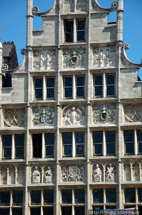 Здание на набережной Грасляй Гент, Бельгия