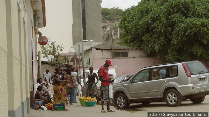 Angola, Luanda - съемка скрытой камерой.