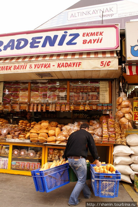 Хлеба очень много — и всегда свежий Анкара, Турция