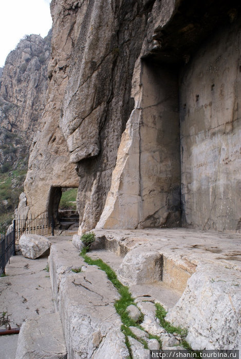 Гробницы понтийских царей Амасья, Турция