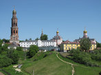 Панорама Свято-Иоанно-Богословского монастыря.  Видна тропинка к святому источнику.