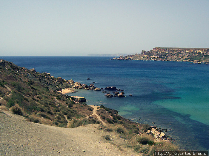 Море справа от перешейка Айн Туффиха, Мальта