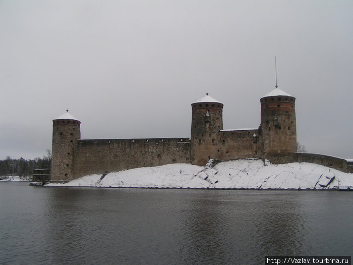 Вид на крепость Савонлинна, Финляндия