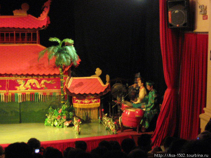 Театр кукол на воде Хошимин, Вьетнам