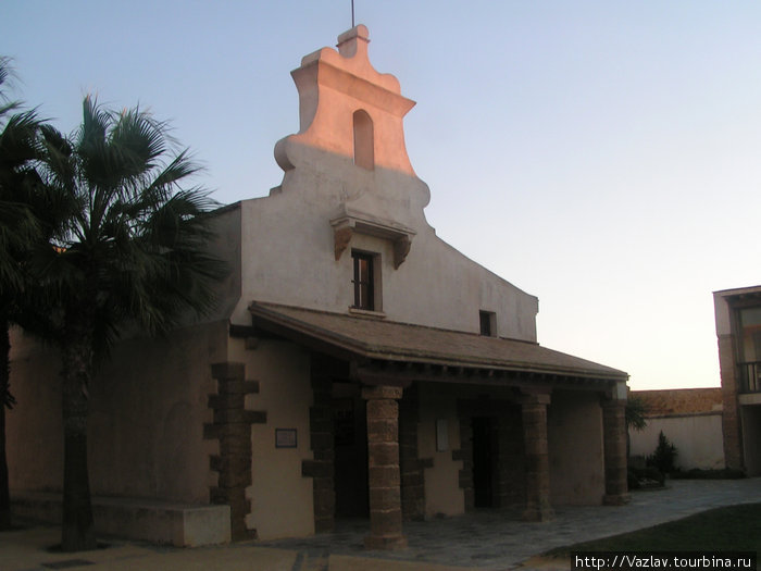 Местная церковь Кадис, Испания