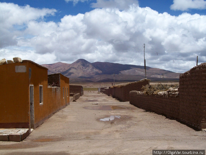 Хатум-Пукара — спальные районы Уюни, Боливия