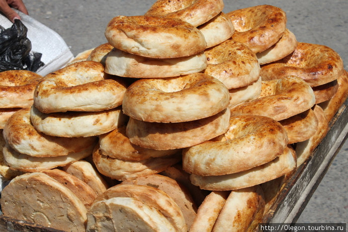 Лепёшки- их можно есть бесконечно Ташкент, Узбекистан
