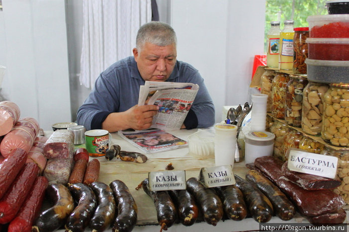 Торговцы- народ начитанный, есть время и почитать Узбекистан