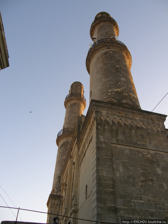 Посёлок Амираджан и его мечеть Амираджан, Азербайджан