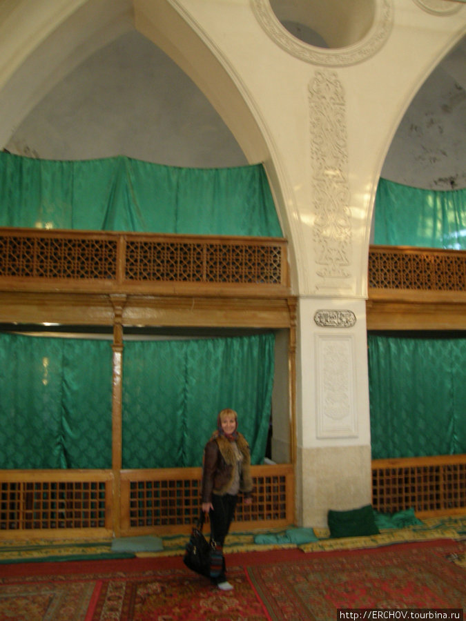 Посёлок Амираджан и его мечеть
