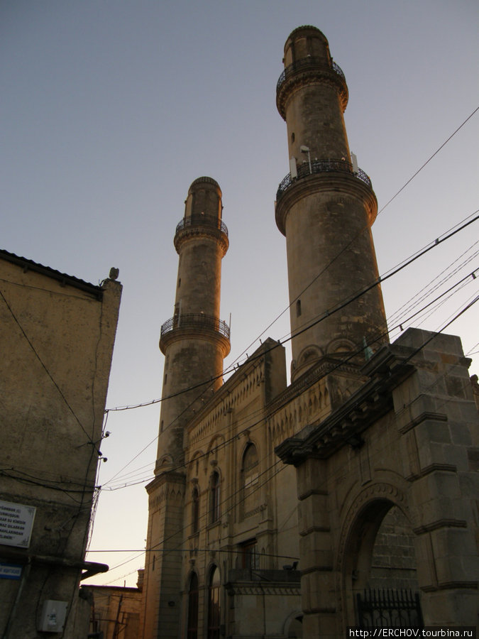Посёлок Амираджан и его мечеть Амираджан, Азербайджан