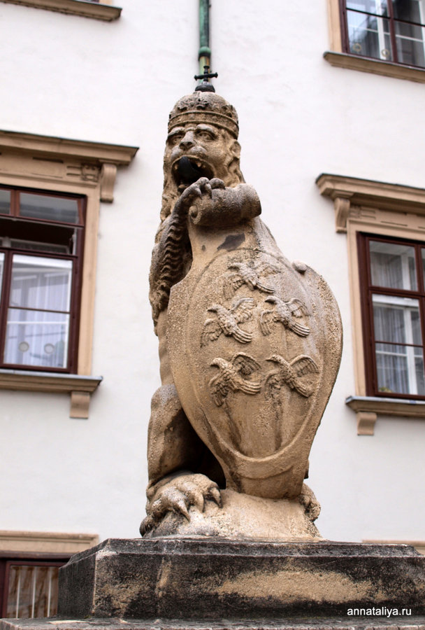Хофбургский лев Вена, Австрия