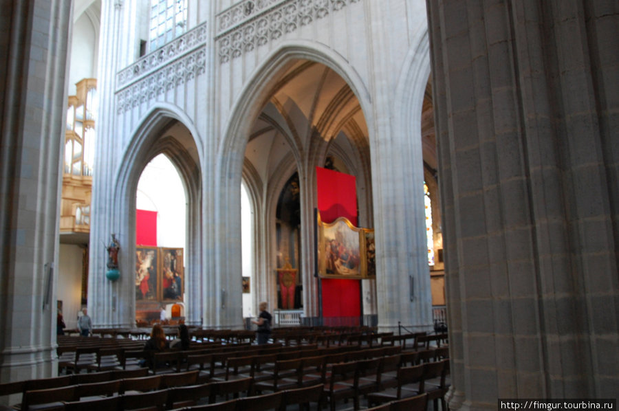 Интерьер собора Антверпен, Бельгия
