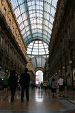 Миланский ГУМ. А если без шуток — Галерея Виктора Эммануила II, в честь которого названа хотя бы одна улица в каждом городе.
