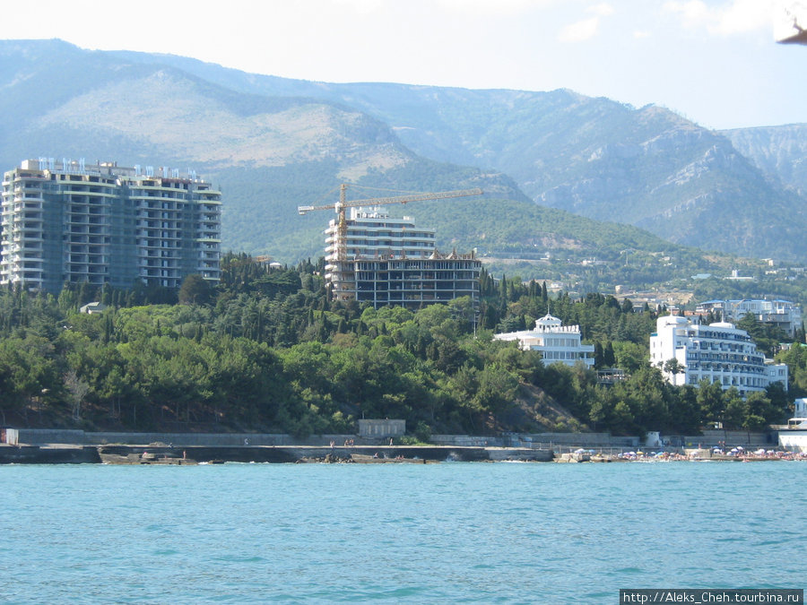 Прогулка по морю вдоль южного берега Крыма Республика Крым, Россия