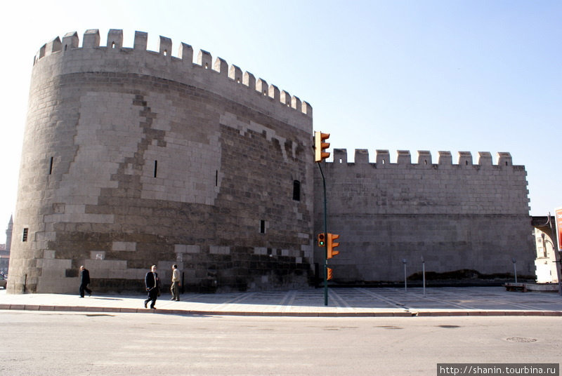 Часть городской стены Кайсери, Турция