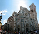 Главным зданием в городе является монументальное сооружение — Собор Санта-Мария-дель-Фьоре. Или просто флорентийский дуомо.