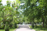 Парк с фонтаном