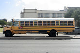 Классический школьный автобус. Используется во всех городах и селах Америки, не только в Корпусе Кристи. Практически культовая вещь.