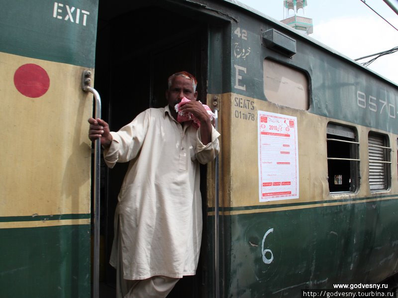 Поезд Кветта-Лахор Пакистан
