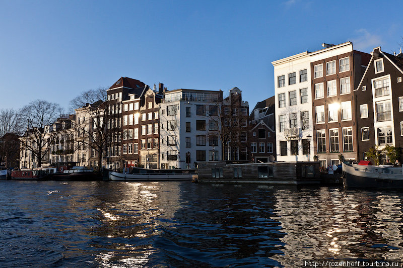 Амстердам. Каналы. Улицы. Велосипеды. Амстердам, Нидерланды