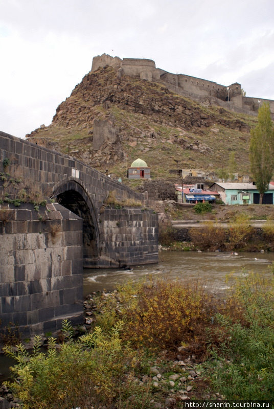 Мос у крепости Карс Карс, Турция
