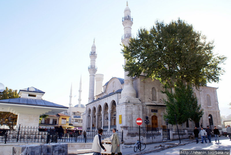 Мечеть Улу джами в центре города Малатья, Турция
