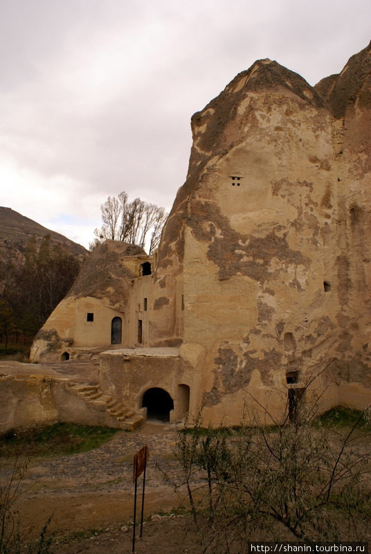 В монастыре Кеслик Мустафапаша, Турция