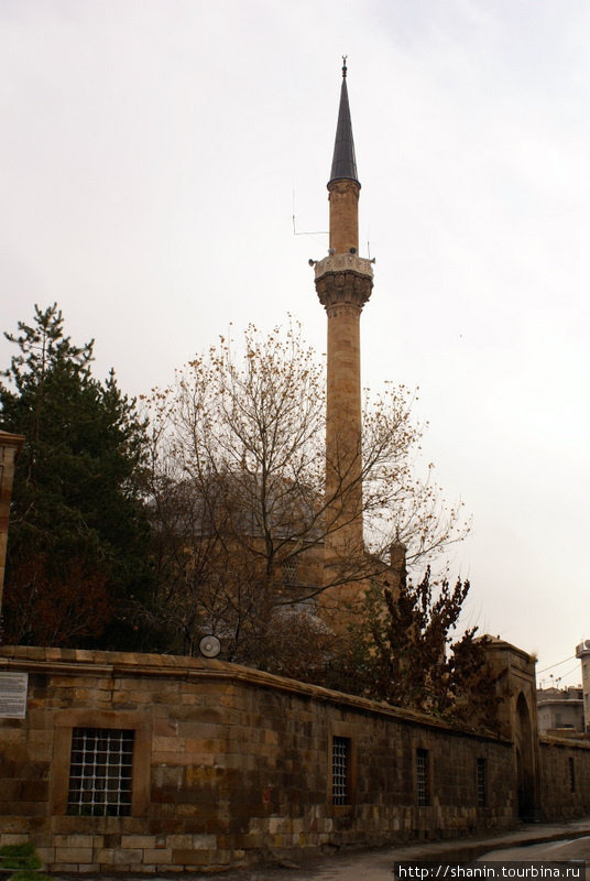 Минарет мечети Дамат Ибрагим-паши в Невшехире Невшехир, Турция
