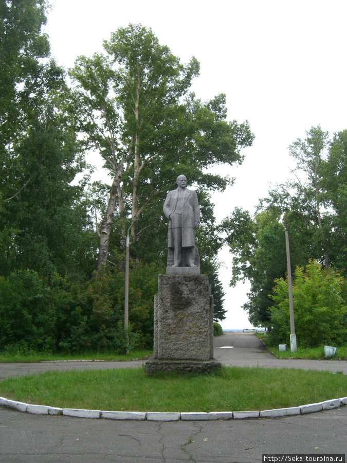 Памятник В.И. Ленину Барнаул, Россия