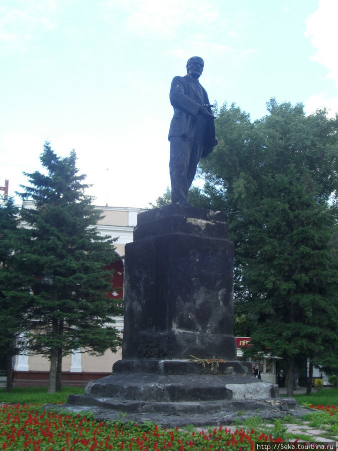 Памятник В.И. Ленину Барнаул, Россия
